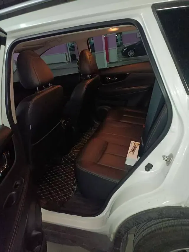 2021 Nissan X-Trail 2.0L 151HP L4 CVT,autocango,china used car exporter,china ev exporter,chinese used car exporter,chinese used ev exporter