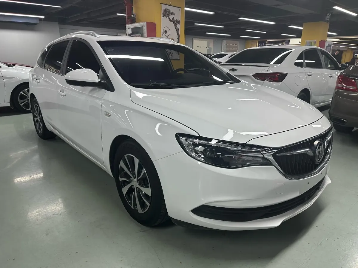 2019 Brilliance Auto V7 1.8T 231HP L4 7DCT,autocango,china used car exporter,china ev exporter,chinese used car exporter,chinese used ev exporter