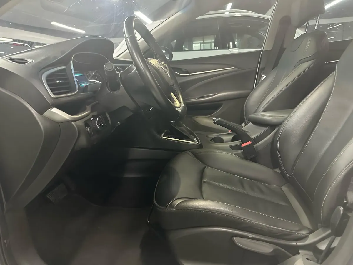 2019 Brilliance Auto V7 1.8T 231HP L4 7DCT,autocango,china used car exporter,china ev exporter,chinese used car exporter,chinese used ev exporter