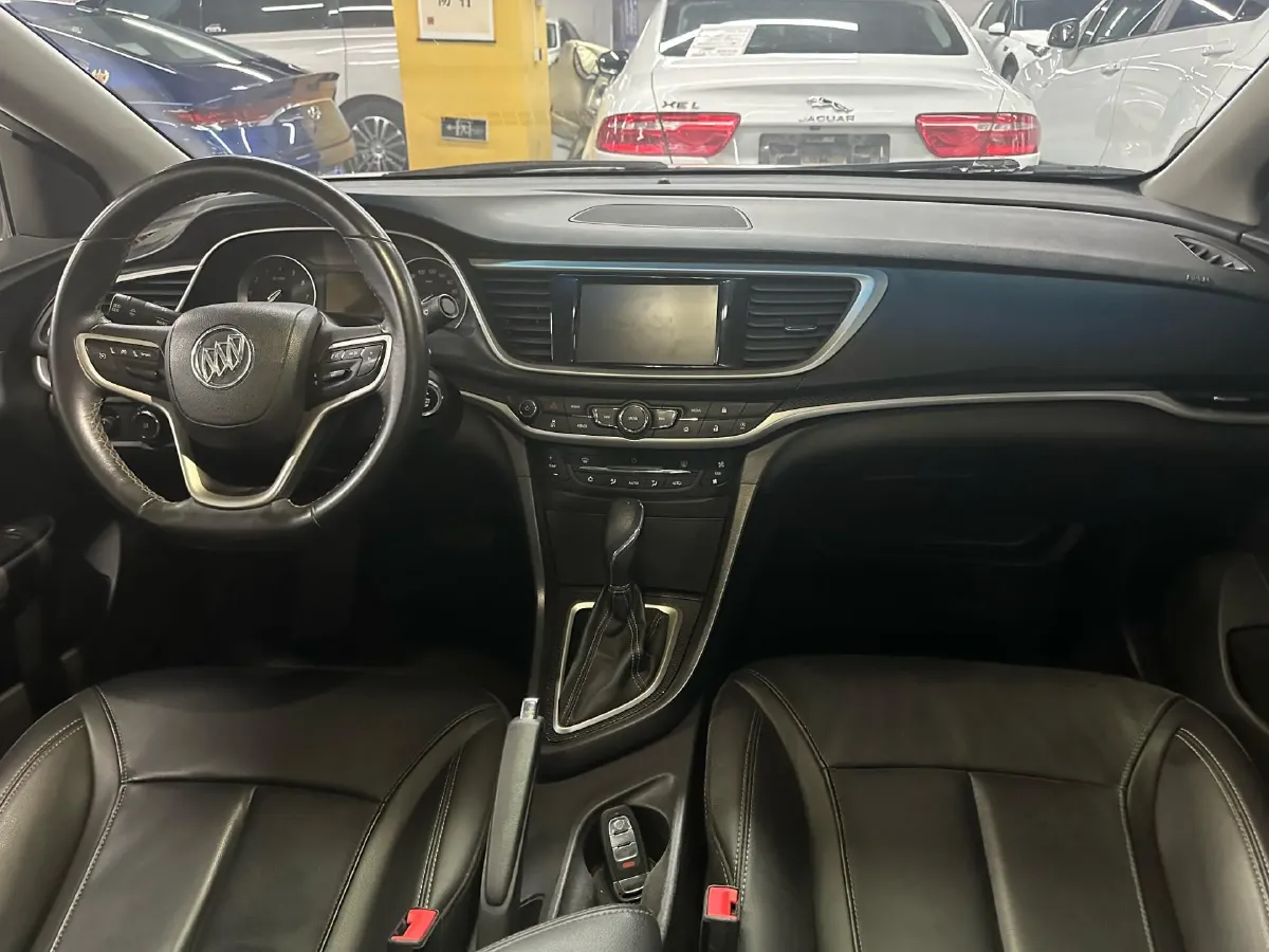 2019 Brilliance Auto V7 1.8T 231HP L4 7DCT,autocango,china used car exporter,china ev exporter,chinese used car exporter,chinese used ev exporter