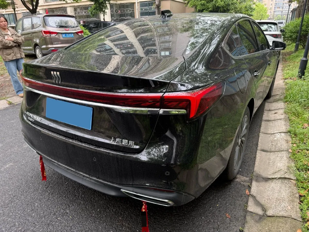 2025 Buick Larcosse 2.0T 237HP L4 9AT,autocango,china used car exporter,china ev exporter,chinese used car exporter,chinese used ev exporter