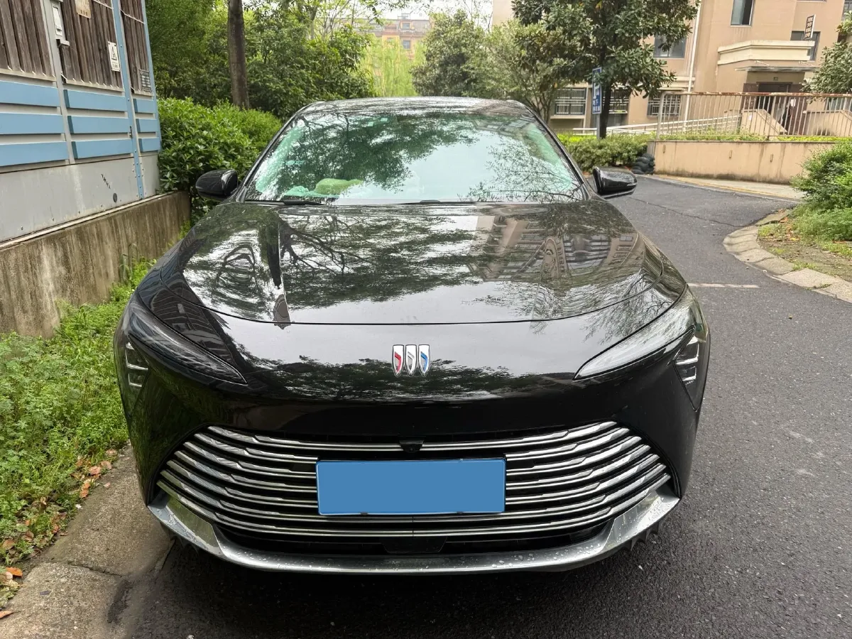 2025 Buick Larcosse 2.0T 237HP L4 9AT,autocango,china used car exporter,china ev exporter,chinese used car exporter,chinese used ev exporter