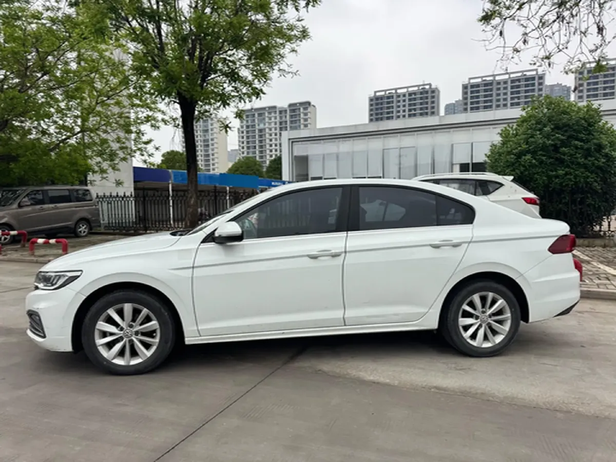 2019 Bestune T77 1.2T 143HP L4 7DCT,autocango,china used car exporter,china ev exporter,chinese used car exporter,chinese used ev exporter