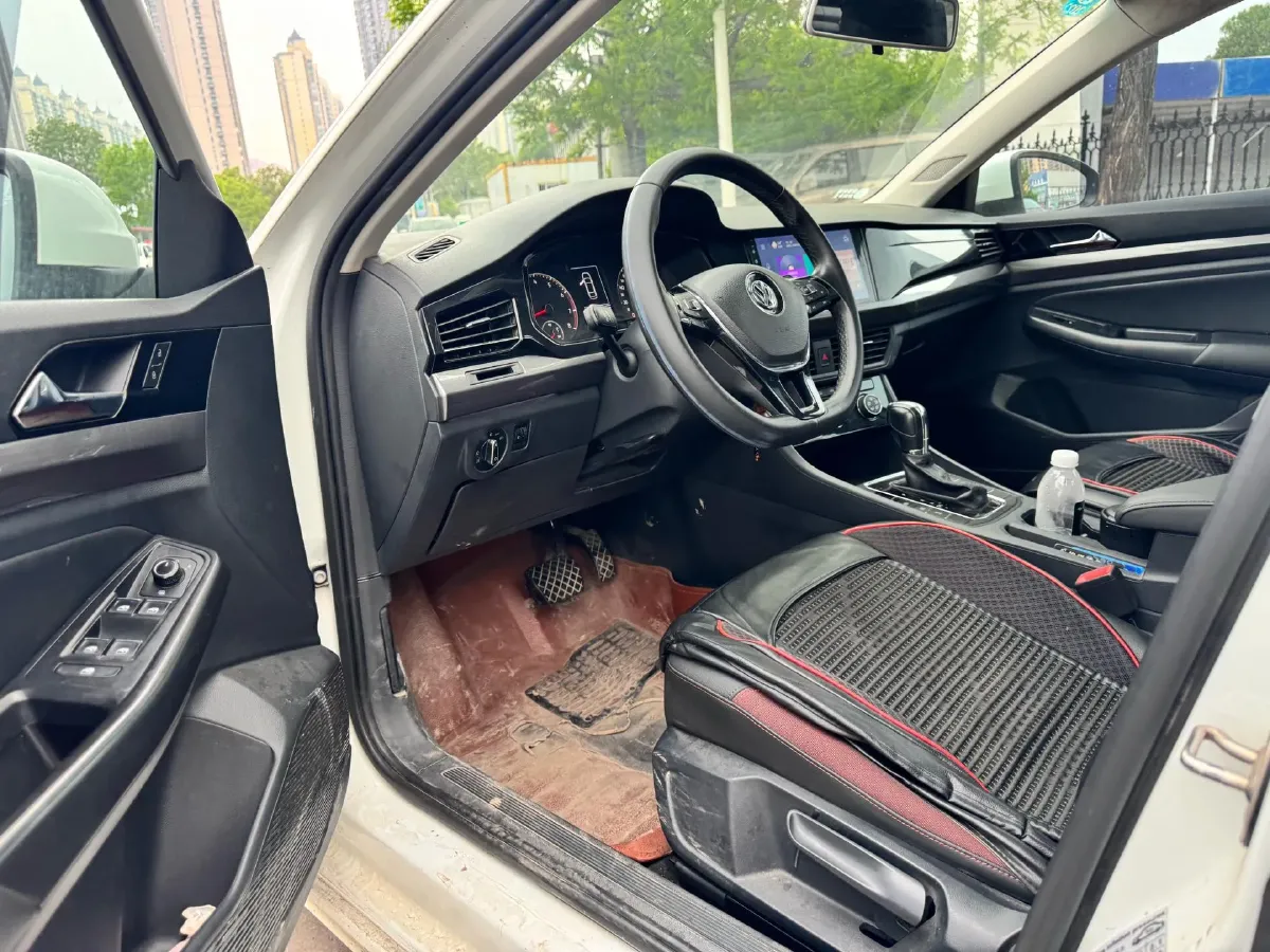 2019 Bestune T77 1.2T 143HP L4 7DCT,autocango,china used car exporter,china ev exporter,chinese used car exporter,chinese used ev exporter