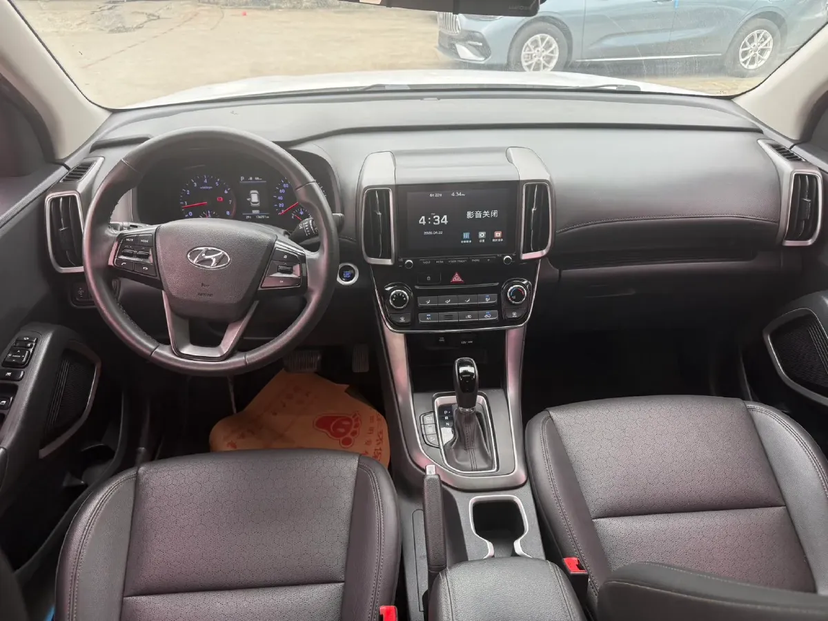 2018 Hyundai ix35 2.0L 160HP L4 6AT,autocango,china used car exporter,china ev exporter,chinese used car exporter,chinese used ev exporter