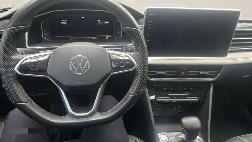 2023 Volkswagen Tiguan L 1.5T 160HP L4 7DCT,autocango,china used car exporter,china ev exporter,chinese used car exporter,chinese used ev exporter