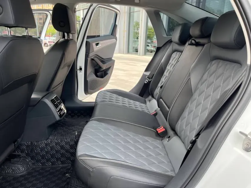 2023 Volkswagen Sagitar 1.5T 160HP L4 7DCT,autocango,china used car exporter,china ev exporter,chinese used car exporter,chinese used ev exporter