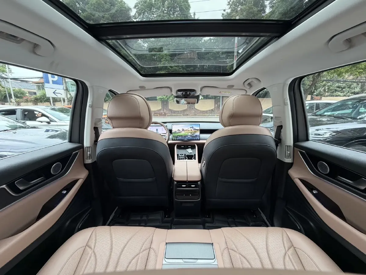 2024 Chery Tiggo8L 2.0T 254HP L4 8AT,autocango,china used car exporter,china ev exporter,chinese used car exporter,chinese used ev exporter