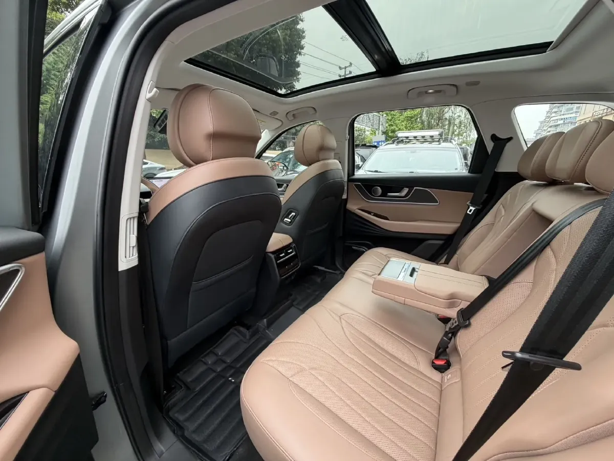 2024 Chery Tiggo8L 2.0T 254HP L4 8AT,autocango,china used car exporter,china ev exporter,chinese used car exporter,chinese used ev exporter