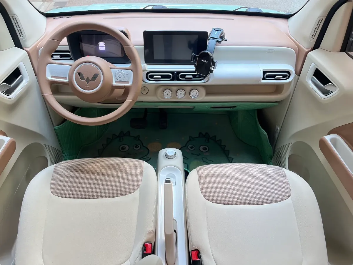 2024 WuLing HongGuang MINI EV BEV 17.3KWH,autocango,china used car exporter,china ev exporter,chinese used car exporter,chinese used ev exporter