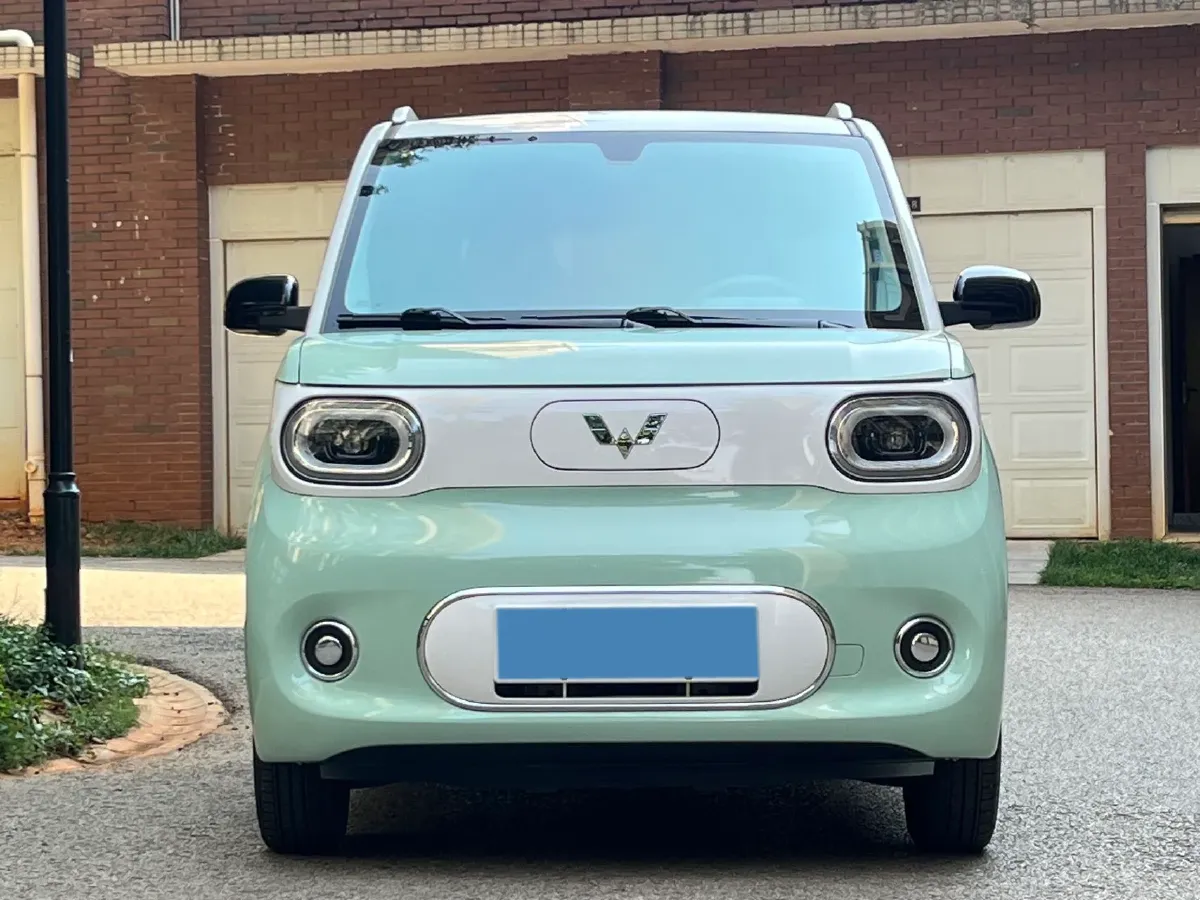 2024 WuLing HongGuang MINI EV BEV 17.3KWH,autocango,china used car exporter,china ev exporter,chinese used car exporter,chinese used ev exporter