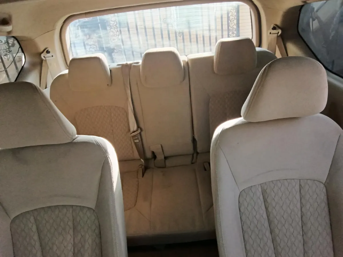 2019 BaoJun 730 1.5L 105HP L4 6MT,autocango,china used car exporter,china ev exporter,chinese used car exporter,chinese used ev exporter