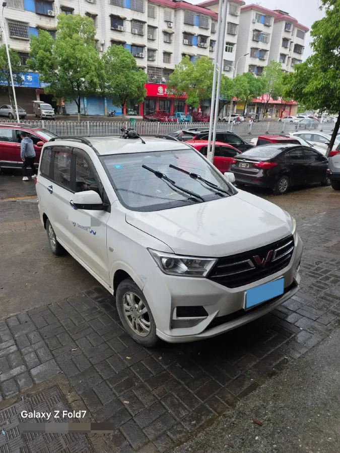 2018 WuLing HongGuang 1.5L 105HP L4 5MT,autocango,china used car exporter,china ev exporter,chinese used car exporter,chinese used ev exporter