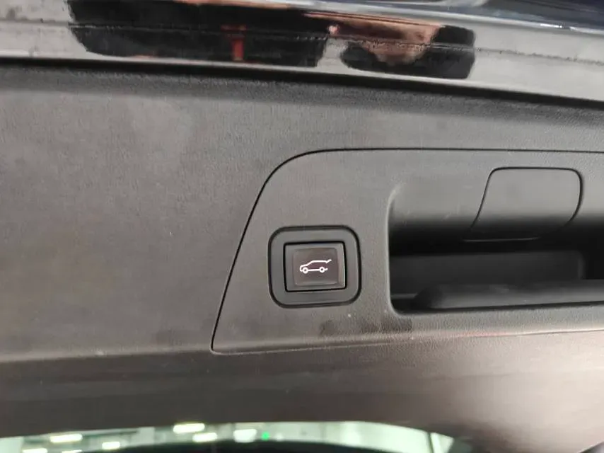 2023 Buick EnvisionPlus 2.0T 237HP L4 9AT,autocango,china used car exporter,china ev exporter,chinese used car exporter,chinese used ev exporter