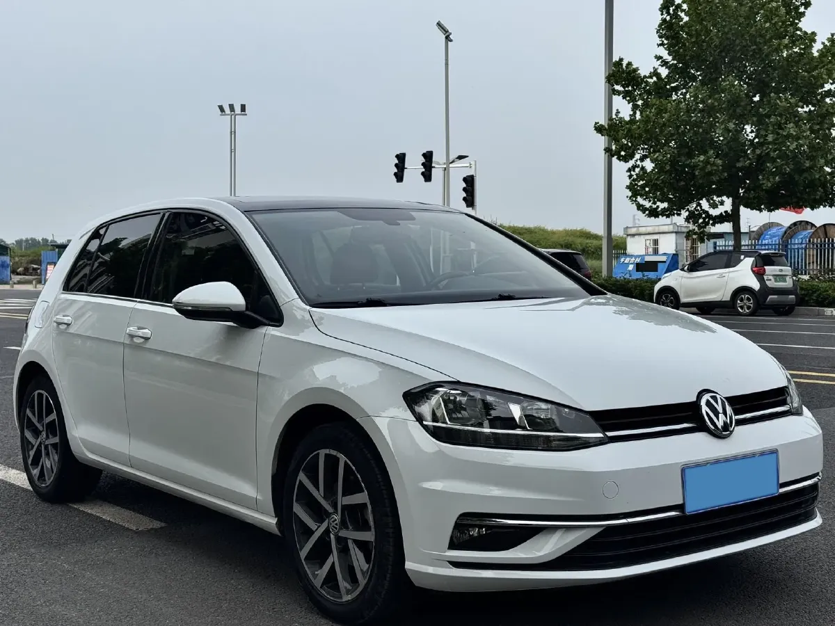 2018 Volkswagen Golf 1.4T 131HP L4 7DCT,autocango,china used car exporter,china ev exporter,chinese used car exporter,chinese used ev exporter