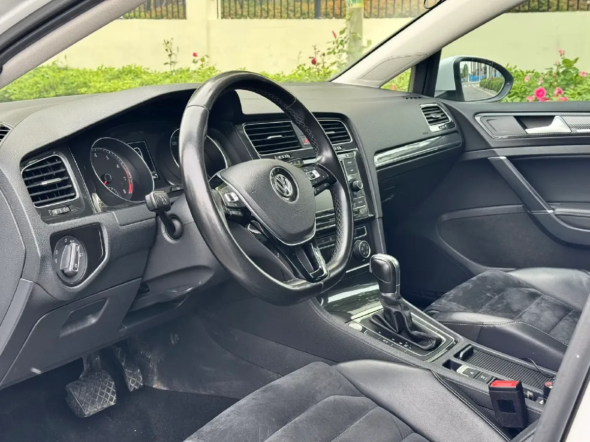 2018 Volkswagen Golf 1.4T 131HP L4 7DCT,autocango,china used car exporter,china ev exporter,chinese used car exporter,chinese used ev exporter