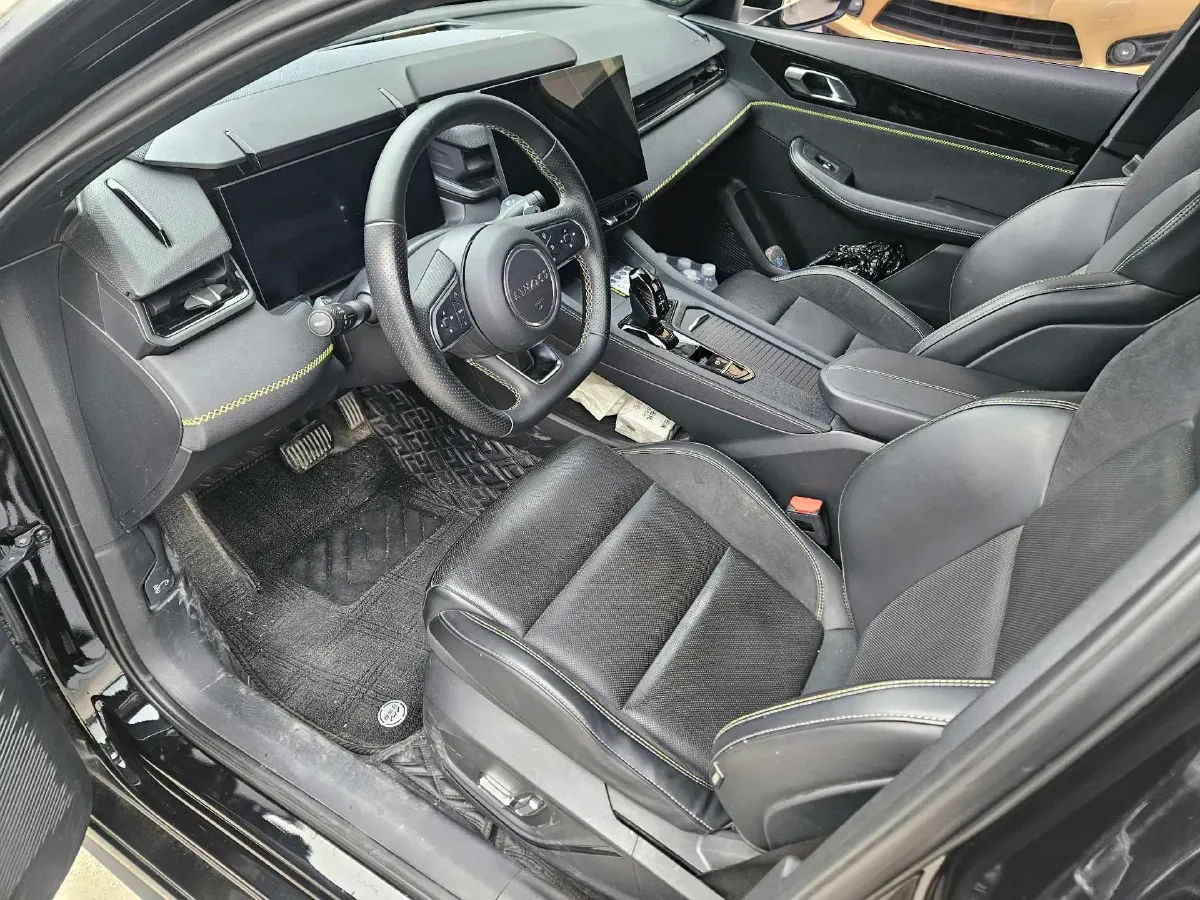 2023 MAXUS G50 1.5T 181HP L4 7DCT,autocango,china used car exporter,china ev exporter,chinese used car exporter,chinese used ev exporter