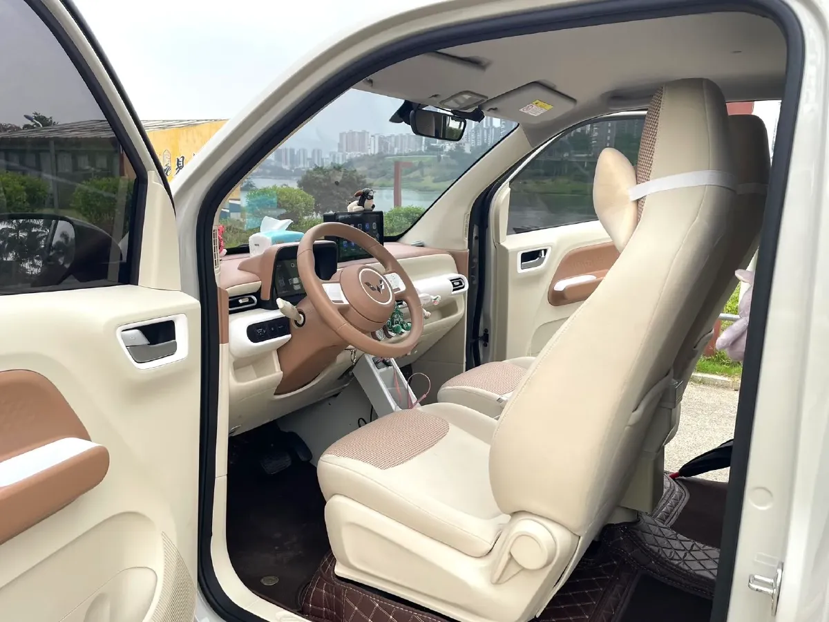 2024 WuLing HongGuang MINI EV BEV 17.3KWH,autocango,china used car exporter,china ev exporter,chinese used car exporter,chinese used ev exporter