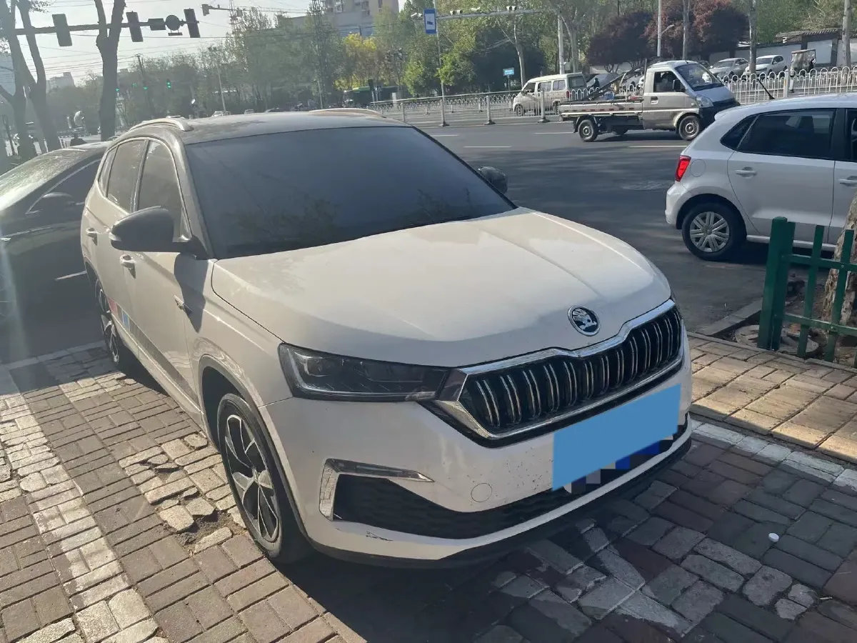 2020 Skoda Kamiq 1.2T 116HP L4 7DCT,autocango,china used car exporter,china ev exporter,chinese used car exporter,chinese used ev exporter