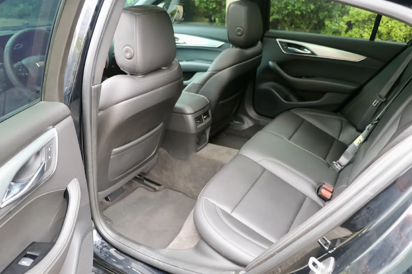 2024 Cadillac CT5 2.0T 237HP L4 10AT,autocango,china used car exporter,china ev exporter,chinese used car exporter,chinese used ev exporter