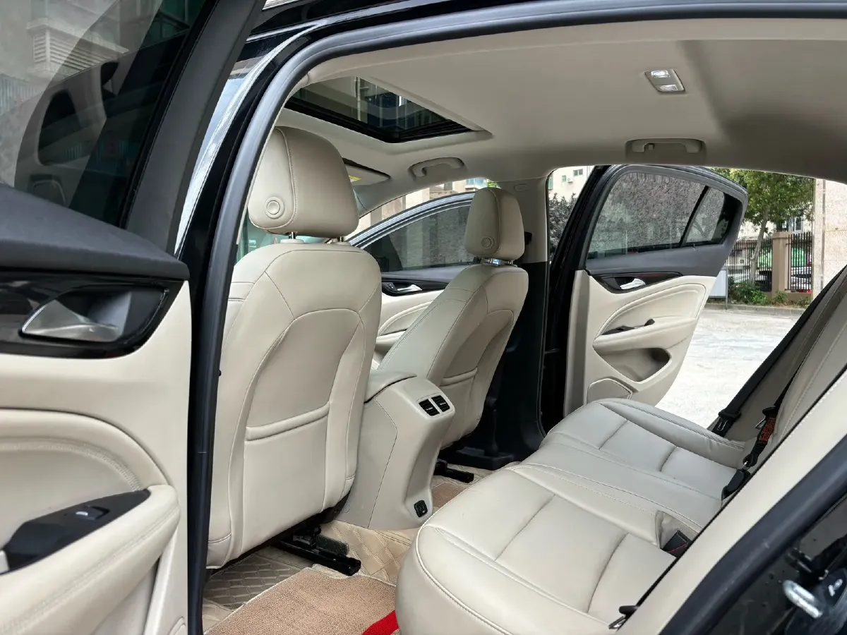 2020 Buick Regal 1.5T 169HP L4 9AT,autocango,china used car exporter,china ev exporter,chinese used car exporter,chinese used ev exporter