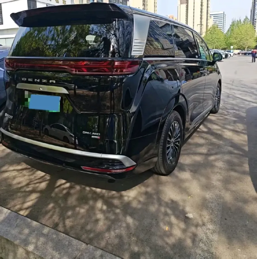 2025 Denza D9 1.5T 156HP L4 E-CVT PHEV 40KWH,autocango,china used car exporter,china ev exporter,chinese used car exporter,chinese used ev exporter