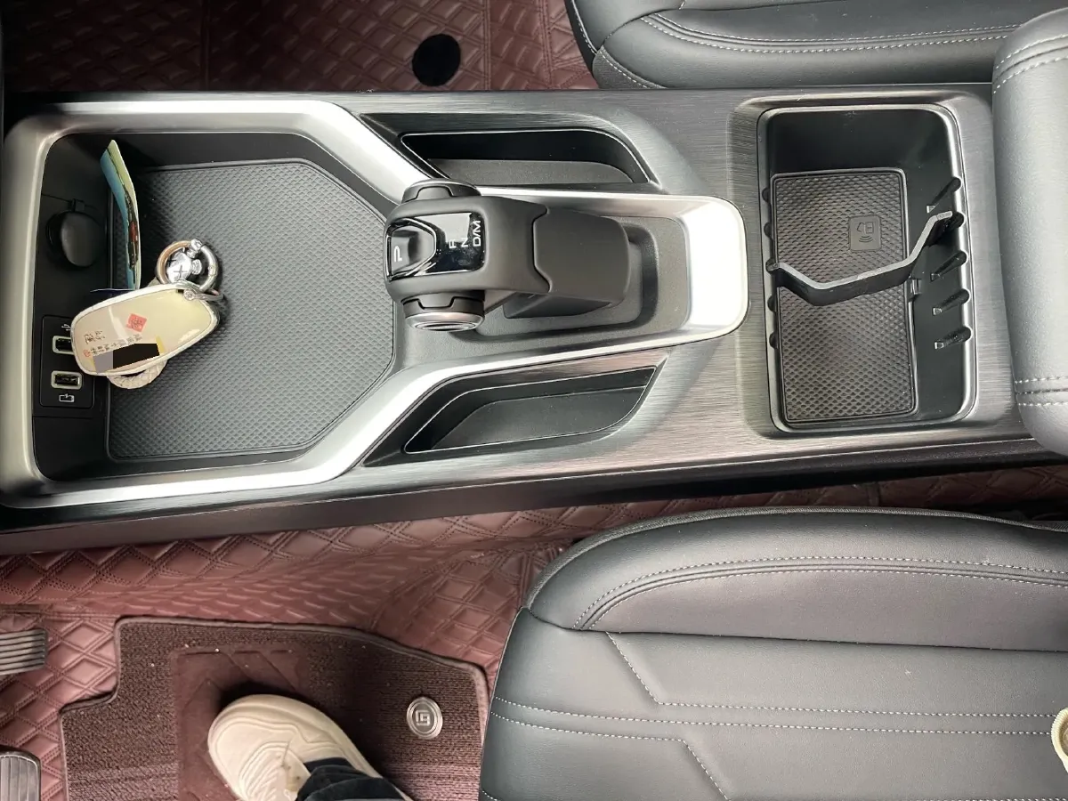 2023 Haval H5 2.0T 224HP L4 8AT,autocango,china used car exporter,china ev exporter,chinese used car exporter,chinese used ev exporter