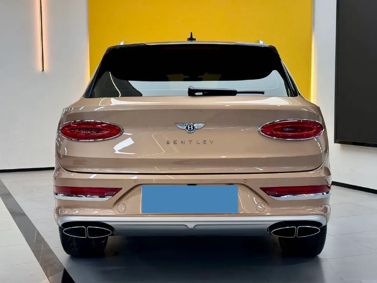 2023 Bentley Bentayga 4.0T 550HP V8 8AT,autocango,china used car exporter,china ev exporter,chinese used car exporter,chinese used ev exporter