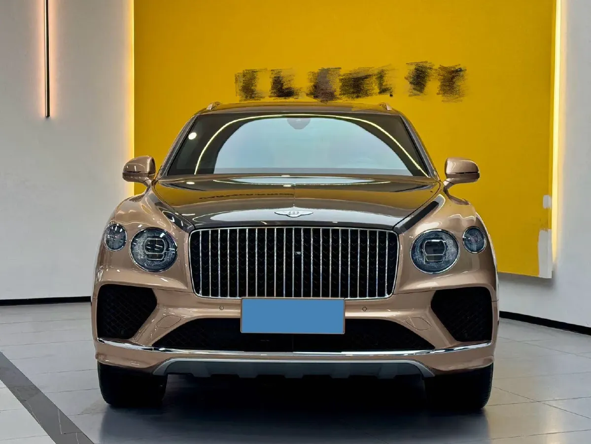 2023 Bentley Bentayga 4.0T 550HP V8 8AT,autocango,china used car exporter,china ev exporter,chinese used car exporter,chinese used ev exporter