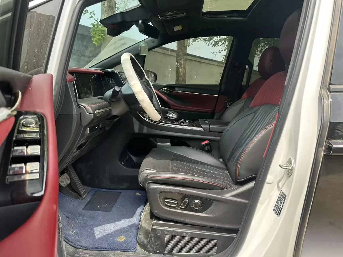 2023 GAC Trumpchi M8 2.0T 252HP L4 8AT,autocango,china used car exporter,china ev exporter,chinese used car exporter,chinese used ev exporter