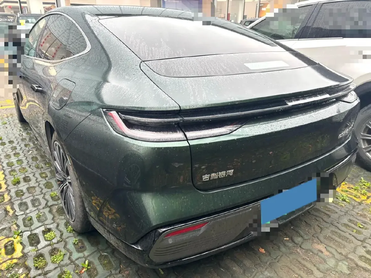 2025 Geely Galaxy Starshine 8 1.5T 163HP L4 3DHT PHEV 27.69KWH,autocango,china used car exporter,china ev exporter,chinese used car exporter,chinese used ev exporter