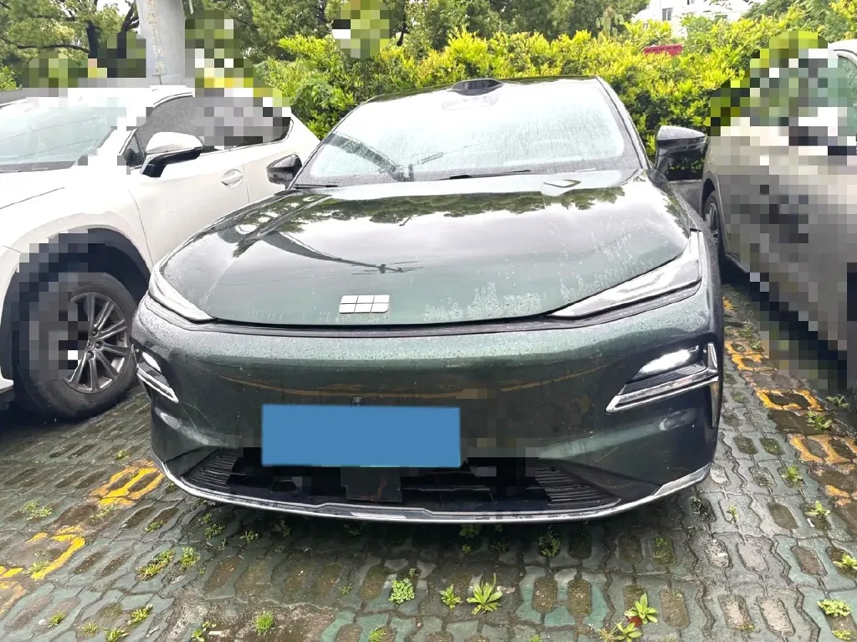 2025 Geely Galaxy Starshine 8 1.5T 163HP L4 3DHT PHEV 27.69KWH,autocango,china used car exporter,china ev exporter,chinese used car exporter,chinese used ev exporter