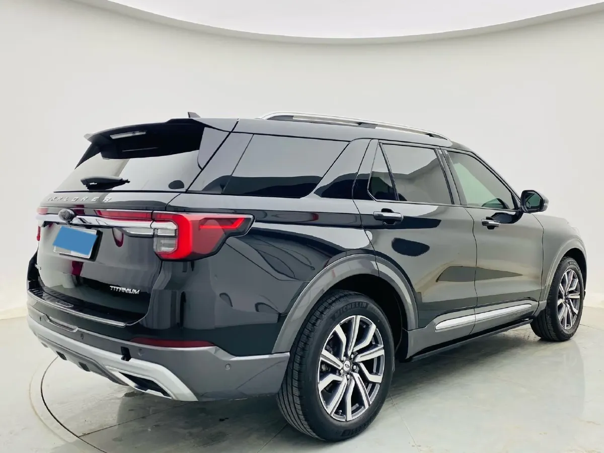 2023 Ford Explorer 2.3T 276HP L4 10AT,autocango,china used car exporter,china ev exporter,chinese used car exporter,chinese used ev exporter