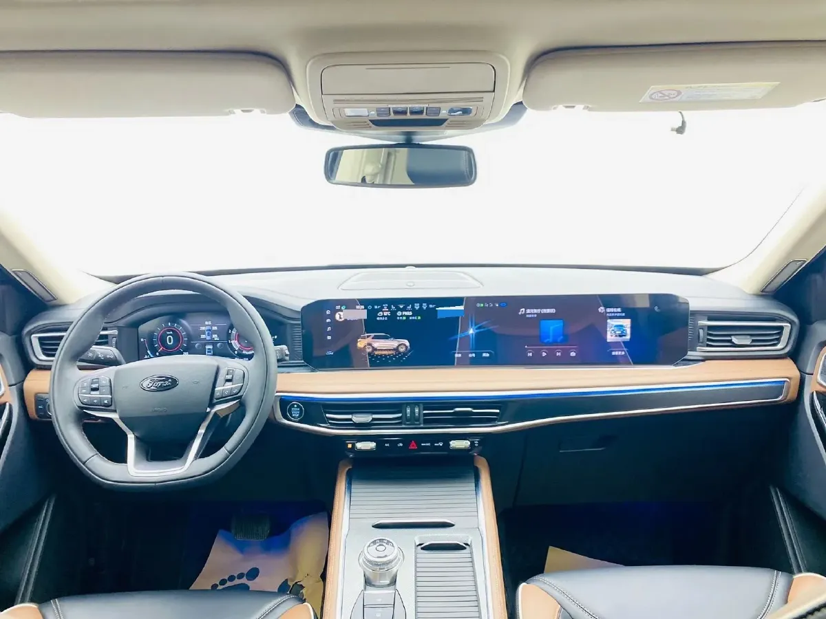 2023 Ford Explorer 2.3T 276HP L4 10AT,autocango,china used car exporter,china ev exporter,chinese used car exporter,chinese used ev exporter