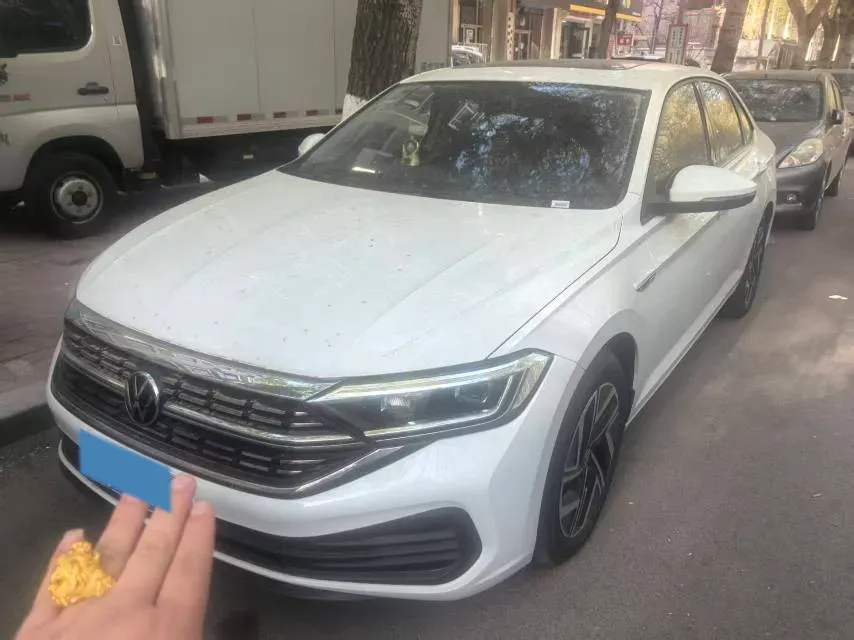 2025 Volkswagen Sagitar 1.5T 160HP L4 7DCT,autocango,china used car exporter,china ev exporter,chinese used car exporter,chinese used ev exporter