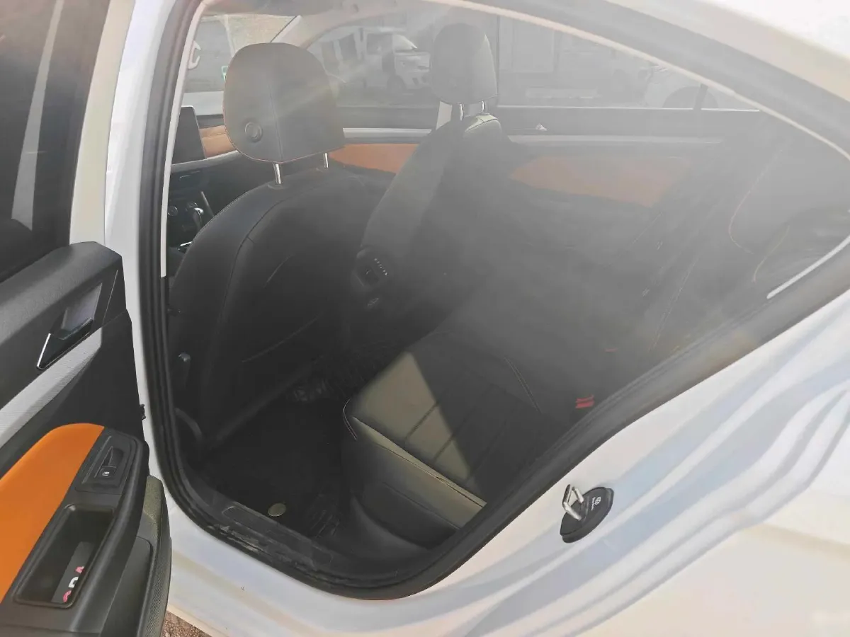 2025 Volkswagen Bora 1.2T 116HP L4 7DCT,autocango,china used car exporter,china ev exporter,chinese used car exporter,chinese used ev exporter