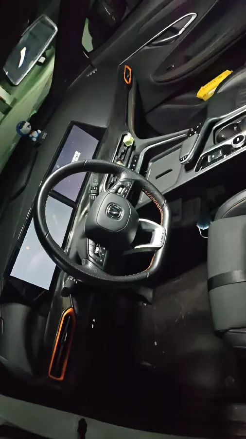 2022 ChangAn UNI-T 1.5T 188HP L4 7DCT,autocango,china used car exporter,china ev exporter,chinese used car exporter,chinese used ev exporter