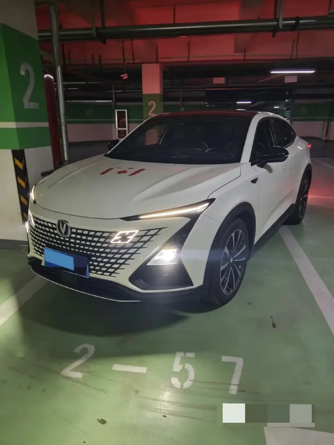 2022 ChangAn UNI-T 1.5T 188HP L4 7DCT,autocango,china used car exporter,china ev exporter,chinese used car exporter,chinese used ev exporter