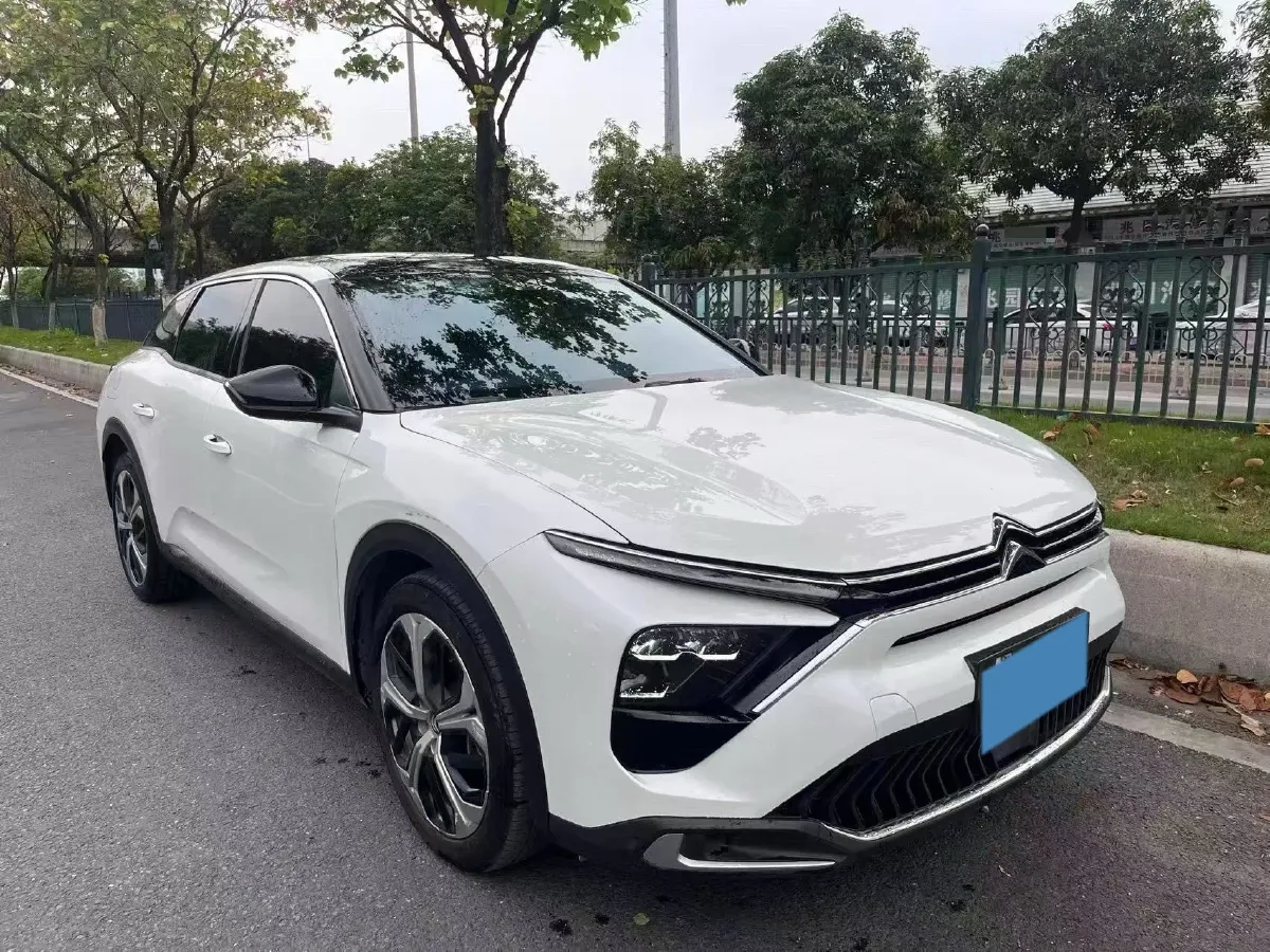 2022 Citroen C5 X 1.6T 175HP L4 8AT,autocango,china used car exporter,china ev exporter,chinese used car exporter,chinese used ev exporter