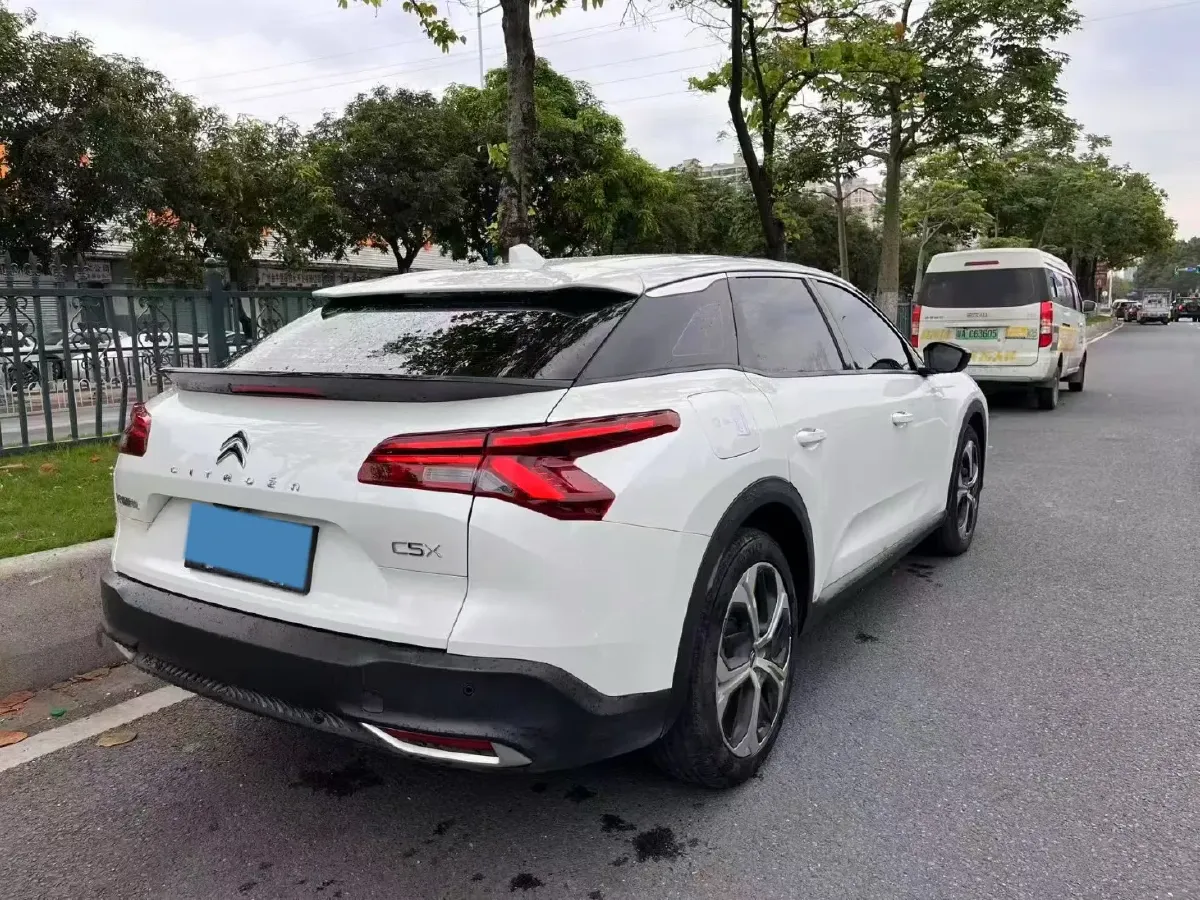 2022 Citroen C5 X 1.6T 175HP L4 8AT,autocango,china used car exporter,china ev exporter,chinese used car exporter,chinese used ev exporter