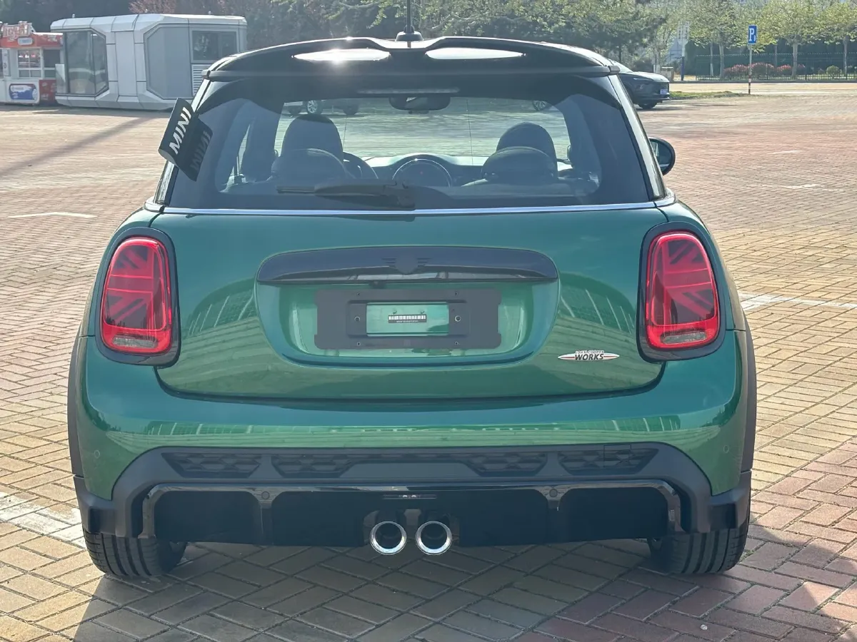 2023 MINI JCW 2.0T 231HP L4 8AT,autocango,china used car exporter,china ev exporter,chinese used car exporter,chinese used ev exporter