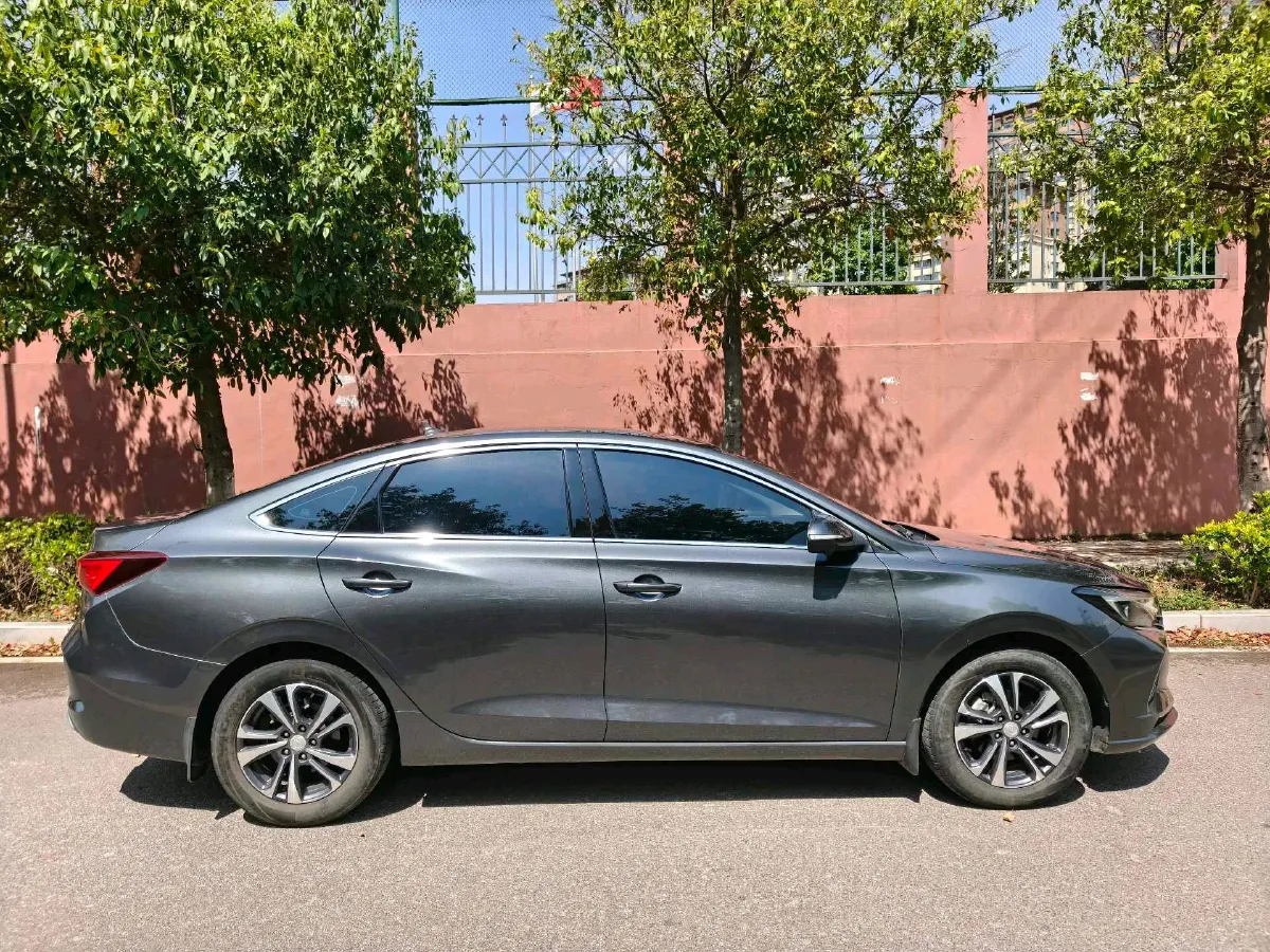 2021 ChangAn Eado 1.4T 160HP L4 7DCT,autocango,china used car exporter,china ev exporter,chinese used car exporter,chinese used ev exporter