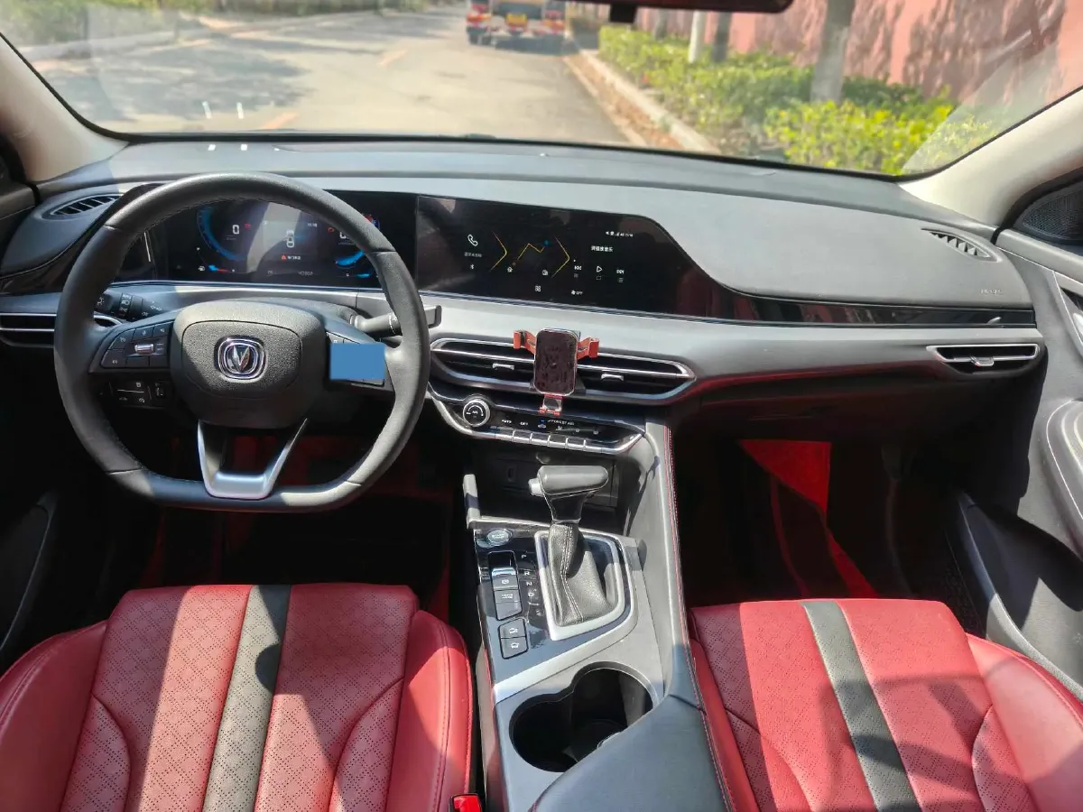 2021 ChangAn Eado 1.4T 160HP L4 7DCT,autocango,china used car exporter,china ev exporter,chinese used car exporter,chinese used ev exporter