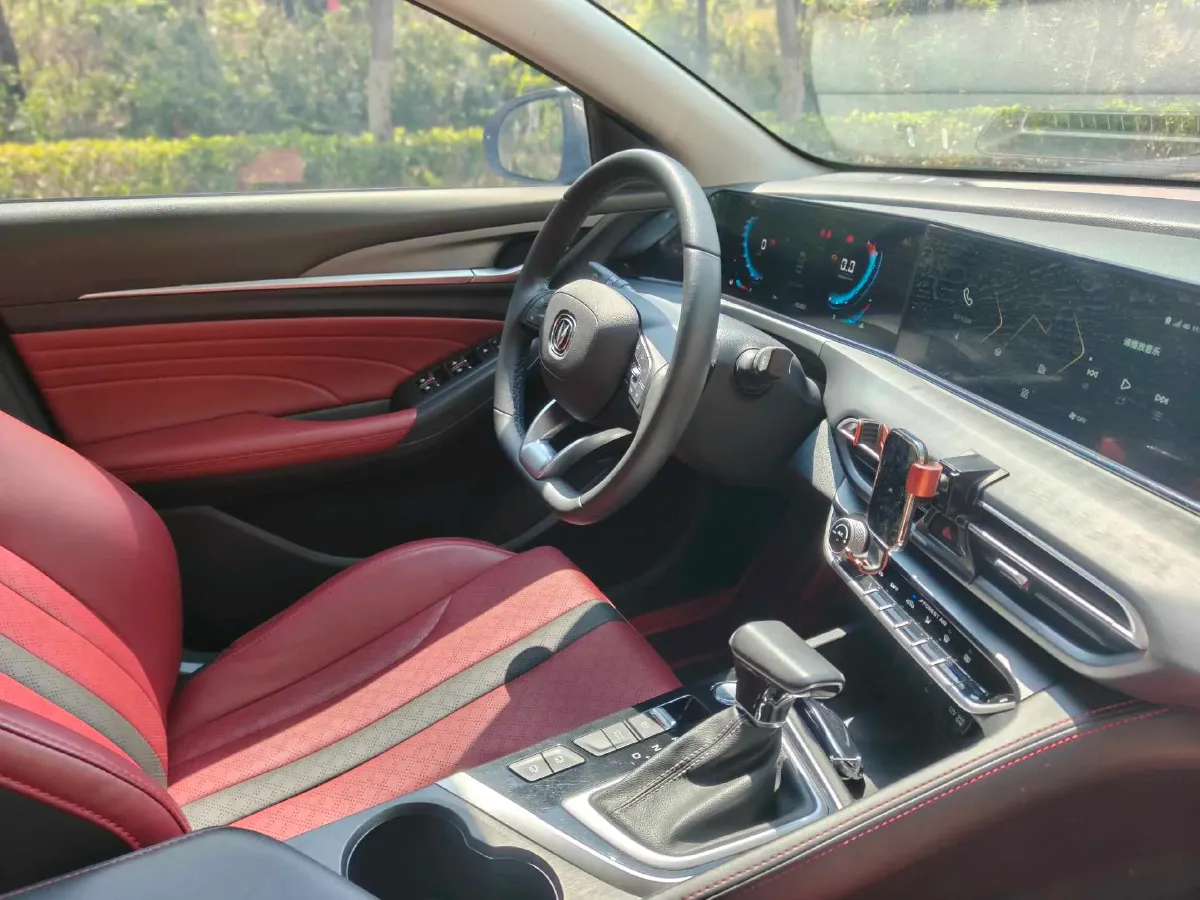 2021 ChangAn Eado 1.4T 160HP L4 7DCT,autocango,china used car exporter,china ev exporter,chinese used car exporter,chinese used ev exporter