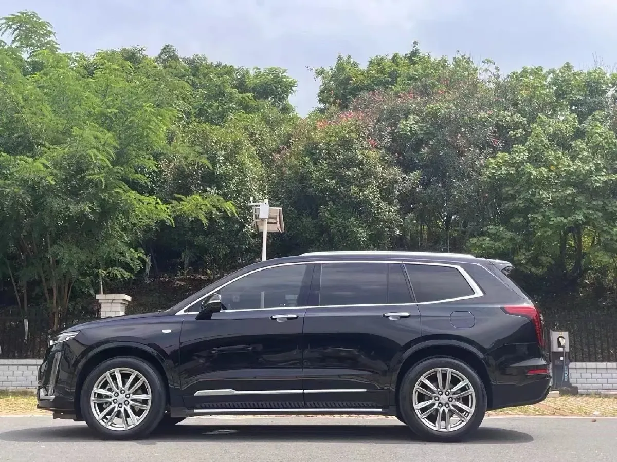 2022 Cadillac XT6 2.0T 237HP L4 9AT,autocango,china used car exporter,china ev exporter,chinese used car exporter,chinese used ev exporter