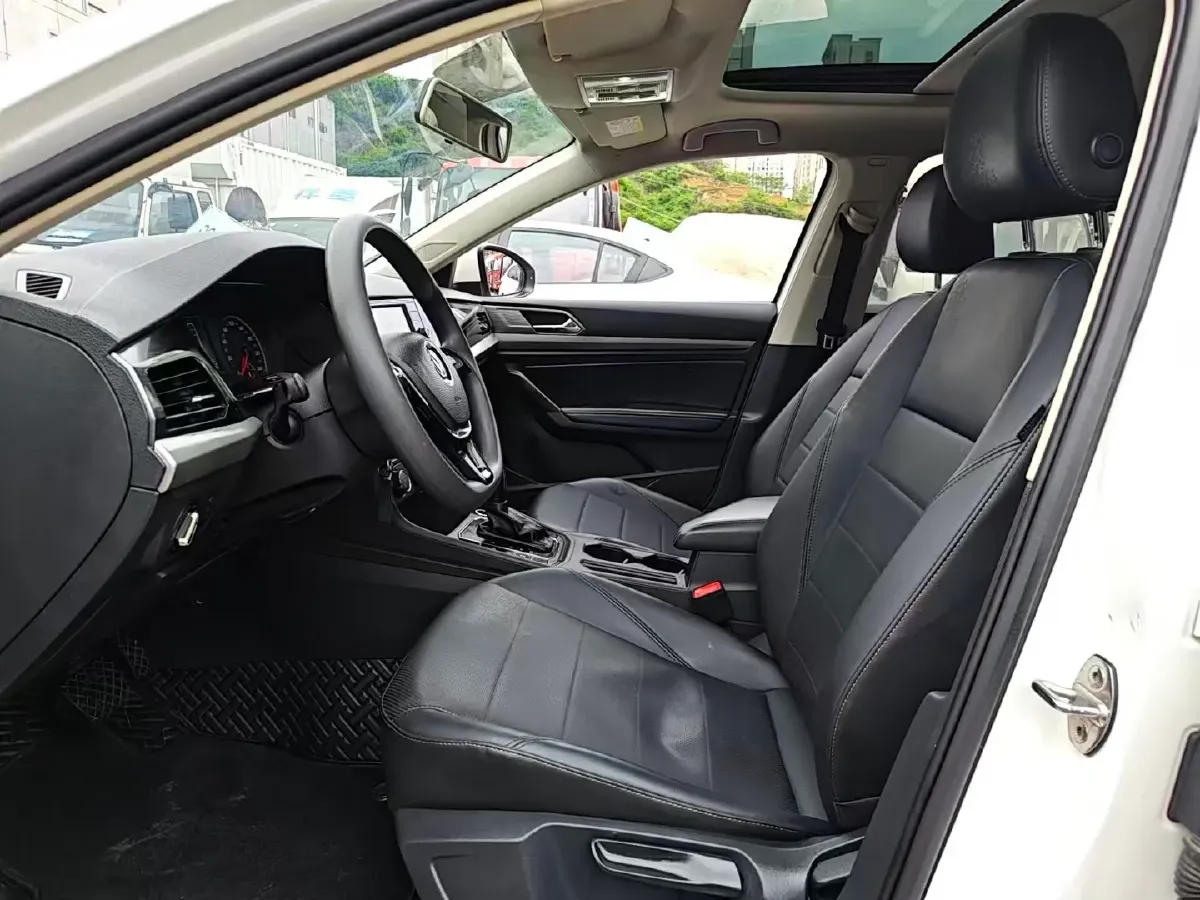 2019 Volkswagen Lavida 1.5L 116HP L4 6AT,autocango,china used car exporter,china ev exporter,chinese used car exporter,chinese used ev exporter