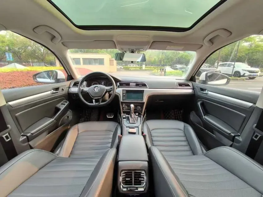 2019 Volkswagen Passat 1.4T 150HP L4 7DCT,autocango,china used car exporter,china ev exporter,chinese used car exporter,chinese used ev exporter