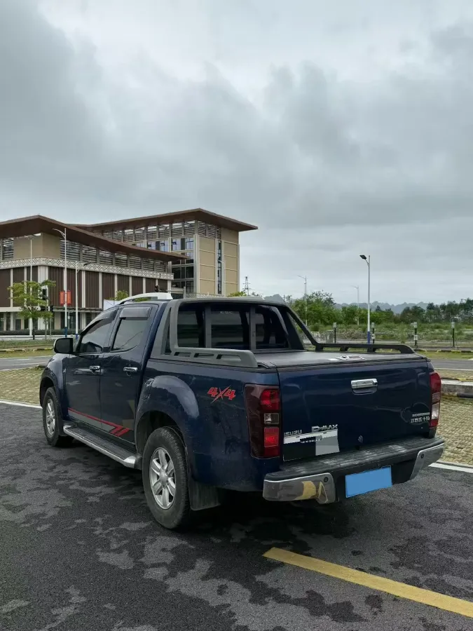 2018 Isuzu D-MAX 3.0T 177HP L4 6AT,autocango,china used car exporter,china ev exporter,chinese used car exporter,chinese used ev exporter