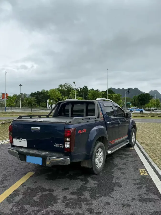 2018 Isuzu D-MAX 3.0T 177HP L4 6AT,autocango,china used car exporter,china ev exporter,chinese used car exporter,chinese used ev exporter
