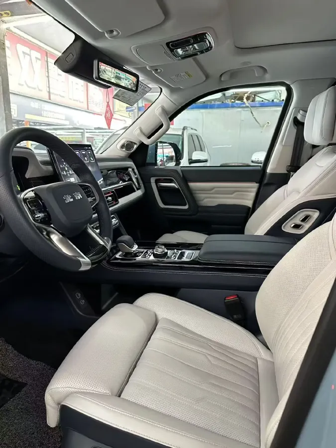 2022 Beijing BJ60 2.0T 267HP L4 8AT,autocango,china used car exporter,china ev exporter,chinese used car exporter,chinese used ev exporter